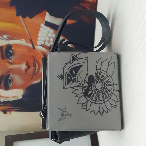 Loungefly Meeko & Flit Mini Crossbody - Picture 1 of 6